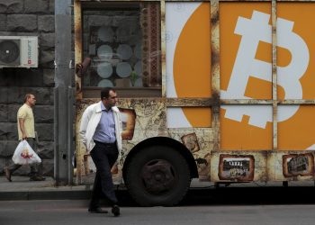 Bitcoin pozitiv në Shkurt: Investitorët duken të prirur ndaj rrezikut