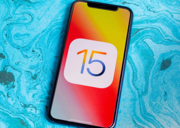 Apple lëshon iOS 15.4.1 për të kursyer baterinë dhe sigurinë