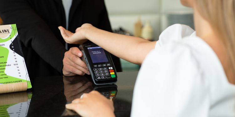 Çip nën lëkurë për pagesa: ideja e Walletmor