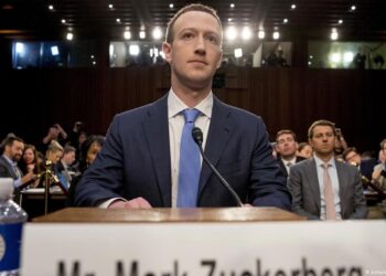 Cambridge Analytica: padi për Mark Zuckerberg