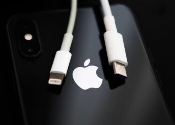Apple drejt standardit të karikimit të BE-së në iPhone 2023