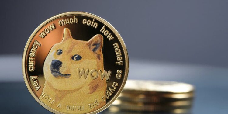 Dogecoin monedhë legale në Kaliforni: konkurrenti i ri i Bitcoin