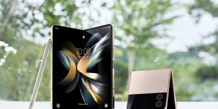 Samsung Galaxy Z Fold dhe Z Flip 4, bateritë e krahasuara: cila karikohet më shpejt?