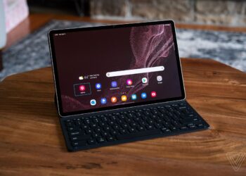 Samsung sjell Android 12L në Galaxy Tab S8