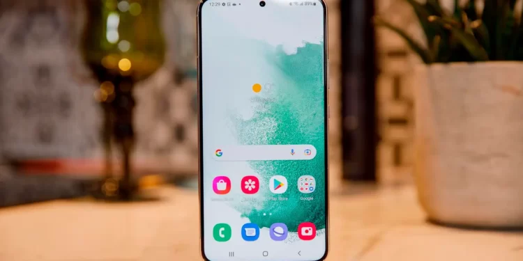 Samsung, ja kur smartfonët do të përditësohen në Android 13