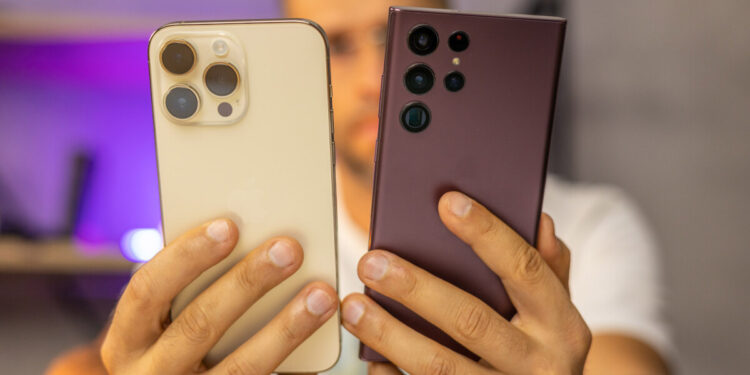 iPhone 14 Pro Max kundër Samsung Galaxy S22 Ultra: Cili smartphone është më i mirë?
