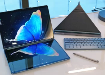 Lenovo rinovon gamën e laptopëve Yoga
