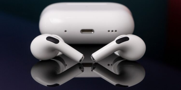 Apple, fillon epoka USB-C: AirPods Pro po vjen me hyrjen e re