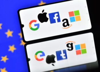 Nga Google në Facebook, BE-ja vë nën mbikëqyrje platformat e mëdha dixhitale