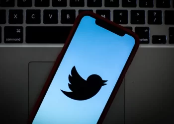 A do të ketë Twitter vetëm modalitetin e errët?