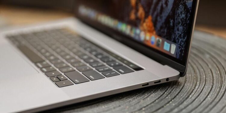 MacBook Pro 2017: Apple e vendos në mesin e produkteve vintage