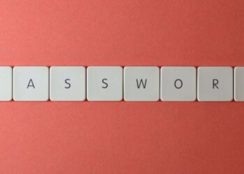 Fjalëkalimet që duhen shmangur në 2024 për të mos u bërë dhuratë hakerëve
