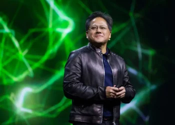 NVIDIA, CEO Jensen Huang kritikon OpenAI: kërkon shumë fonde për çipat e saj