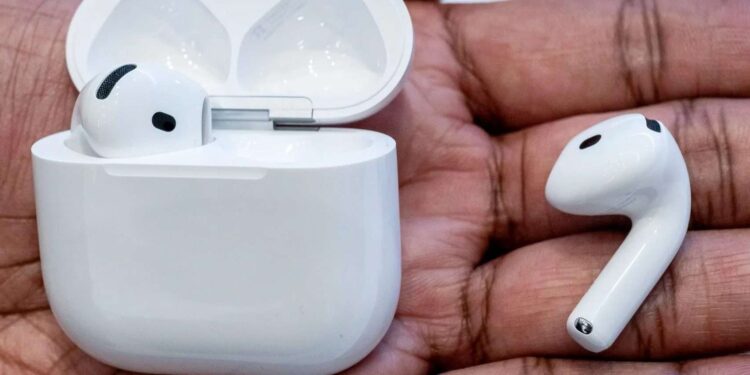 AirPods: Përkthimi i bisedave në kohë reale