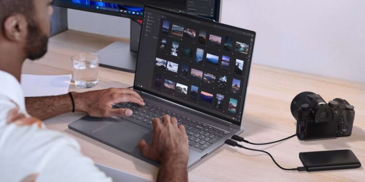 Lenovo ThinkBook: notebook dhe concept në MWC 2025