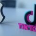 Apple e mban TikTok në store edhe për 75 ditë të tjera