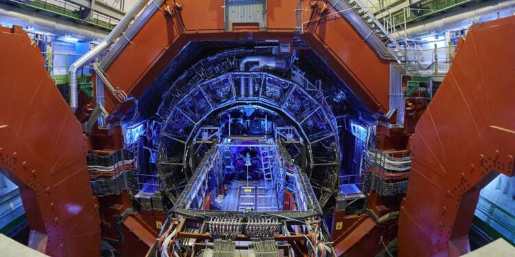 Shkencëtarët e CERN-it e shndërrojnë plumbin në ar