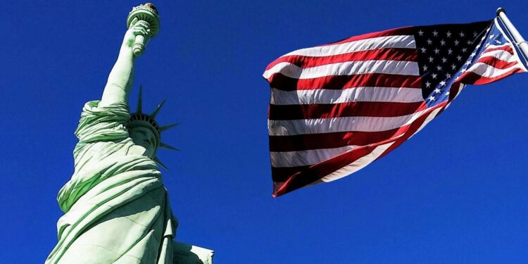 Pushime në SHBA? Kini kujdes me memet që keni në smartfonin tuaj