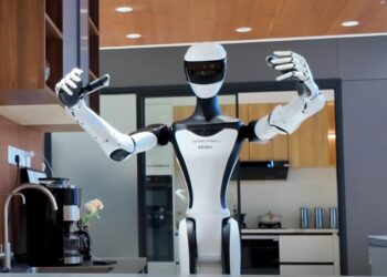 Q5: Roboti i ri humanoid me AI të përparuar që bën gjëra të paimagjinueshme