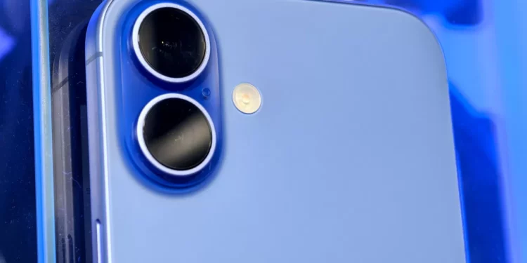 Një grua 20-vjeçare braziliane vdes me 26 iPhone të fshehura në trup