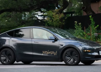 Tesla Robotaxi: Tre aksidente në vetëm 11,265 km