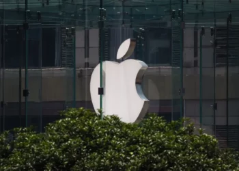 Apple përgatitet për ligjin e moshës në Teksas, paralajmëron rreziqe për privatësinë