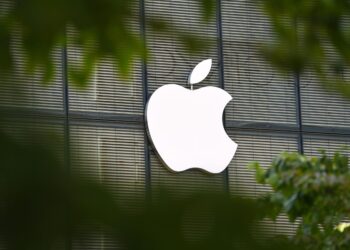 Apple shpall shpërblim deri në 2 milionë dollarë për gjetjen e dobësive kritike në iOS