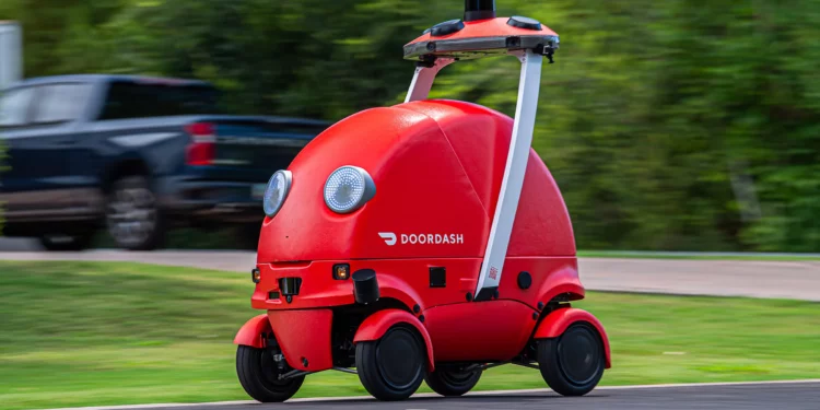 DoorDash sjell shpërndarjen robotike në Los Anxheles