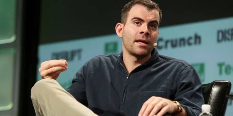 Shefi i Instagram: Nuk përdorim mikrofonin tuaj, AI mjafton për reklama të targetuara