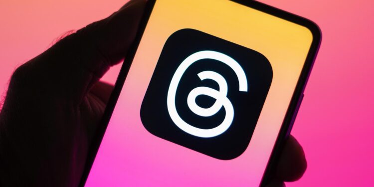 Threads prezanton “Ghost Posts” – postime që zhduken pas 24 orësh