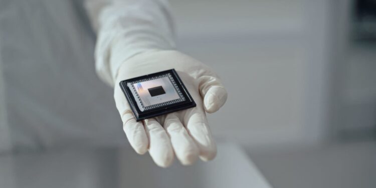 Kompjuteri kuantik i Arabisë Saudite – kërcënim për Bitcoin apo alarm i parakohshëm?