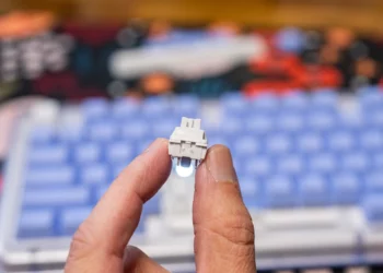 Logitech K98M: Tastiera mekanike kompakte që po tërheq vëmendje