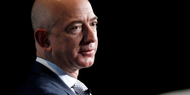 Jeff Bezos:Co-CEO i startup-it të ri të inteligjencës artificiale “Project Prometheus”