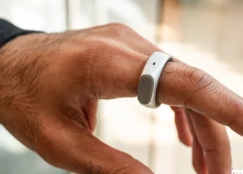 Unaza që lexon mendjen tënde: Stream Ring kap çdo ide në sekonda!