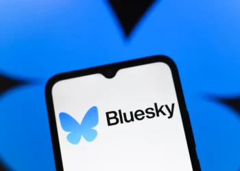 Bluesky arrin 40 milionë përdorues dhe prezanton butonin “dislikes” në beta
