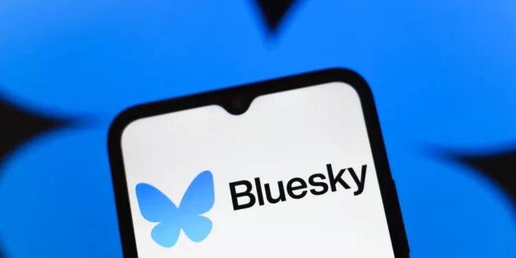 Bluesky arrin 40 milionë përdorues dhe prezanton butonin “dislikes” në beta