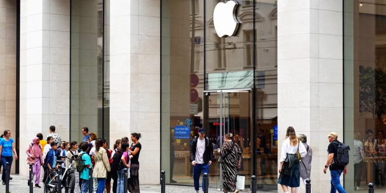 Akademia e Apple-it për aplikacione në Detroit: premtim për karrierë, por jo pa pikëpyetje