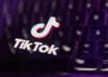 TikTok shton “Shared Collections” dhe teston feed-e të përbashkëta për organizimin e përmbajtjes me miqtë