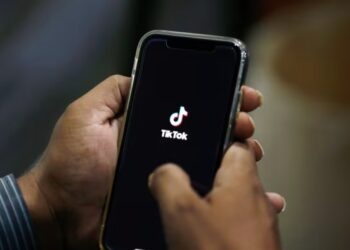 TikTok pranon marrëveshjen: operacionet në SHBA kalojnë nën kontroll amerikan