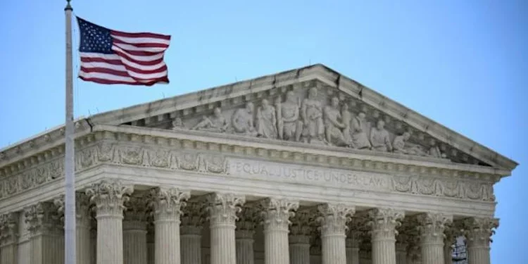 A mund të të heqin nga interneti për një film të shkarkuar? Gjykata e Lartë e SHBA-së po vendos tani