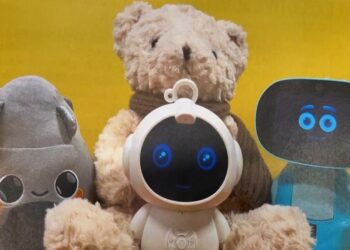 Lodrat me AI për fëmijë ngrenë alarmin: biseda për seks, drogë dhe propagandë