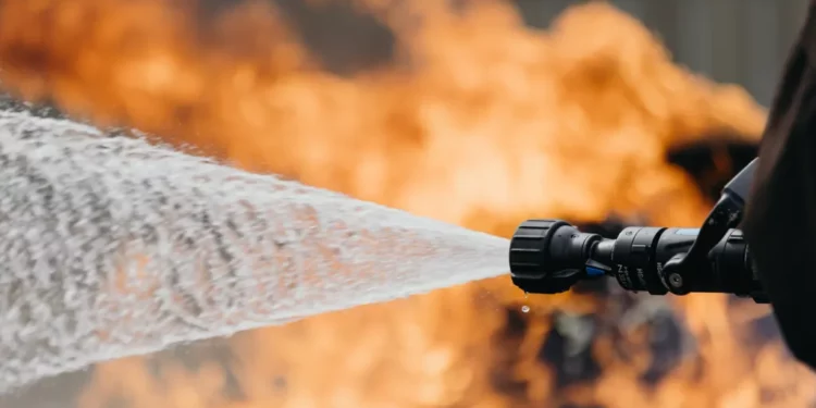 Nga teknologjia e emergjencave te biznesi i AI: kthesa e një sipërmarrësi