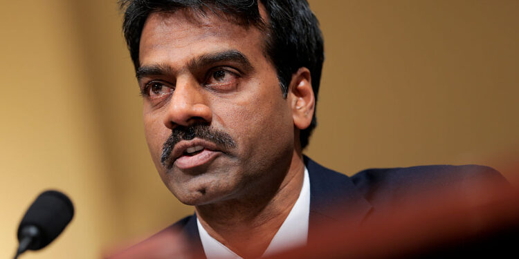 Dokumente të ndjeshme qeveritare në ChatGPT: incidenti që trondit sigurinë kibernetike në SHBA