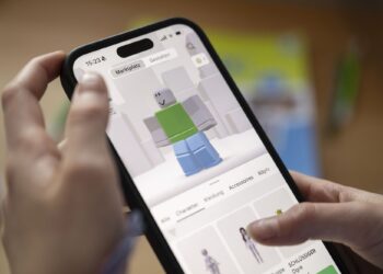 Verifikimi i moshës me AI në Roblox po kthehet në problem serioz për platformën