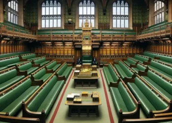 Parlamenti britanik paralajmëron: boshllëqet në mbikëqyrjen e AI rrezikojnë sistemin financiar