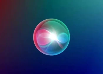 Apple pritet të prezantojë Siri-n e re me AI në shkurt, të fuqizuar nga Gemini