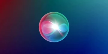 Apple pritet të prezantojë Siri-n e re me AI në shkurt, të fuqizuar nga Gemini