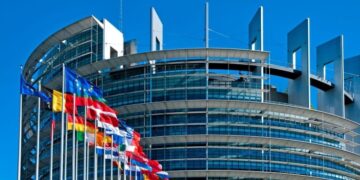 Parlamenti Europian ndalon përdorimin e AI në pajisjet e ligjvënësve për arsye sigurie