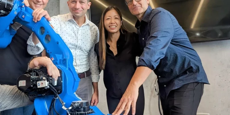 Google forcon strategjinë e AI-s fizike duke bashkuar platformën robotike Intrinsic