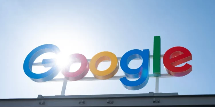 Google nën lupë pasi i dërgoi ICE informacion personal dhe financiar të një gazetari